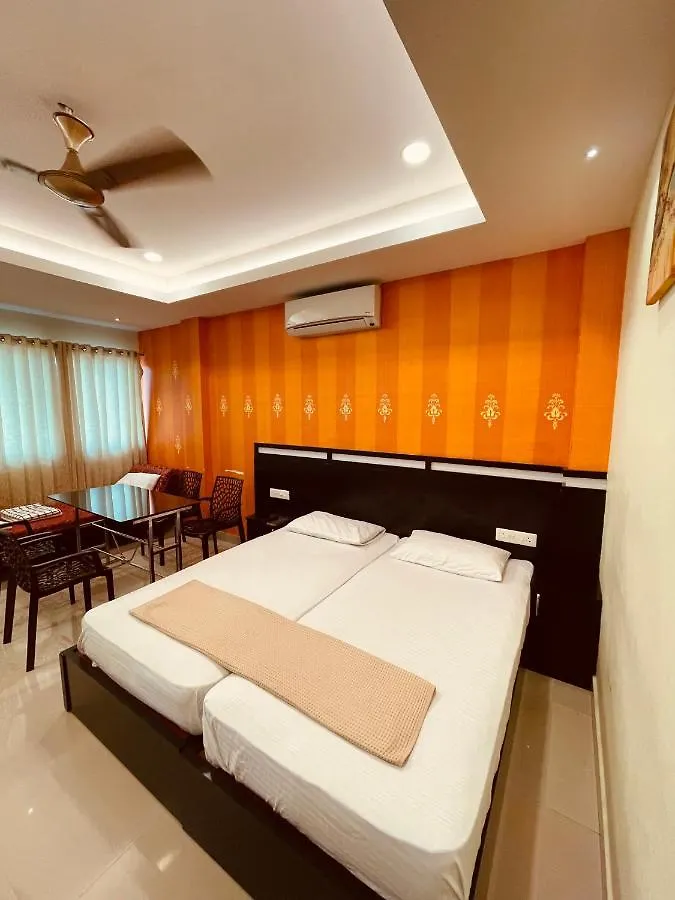 Omar Residency Βίλα Kochi 0*,