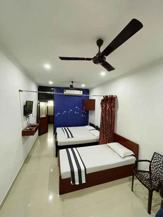 Omar Residency Βίλα Kochi 0*,