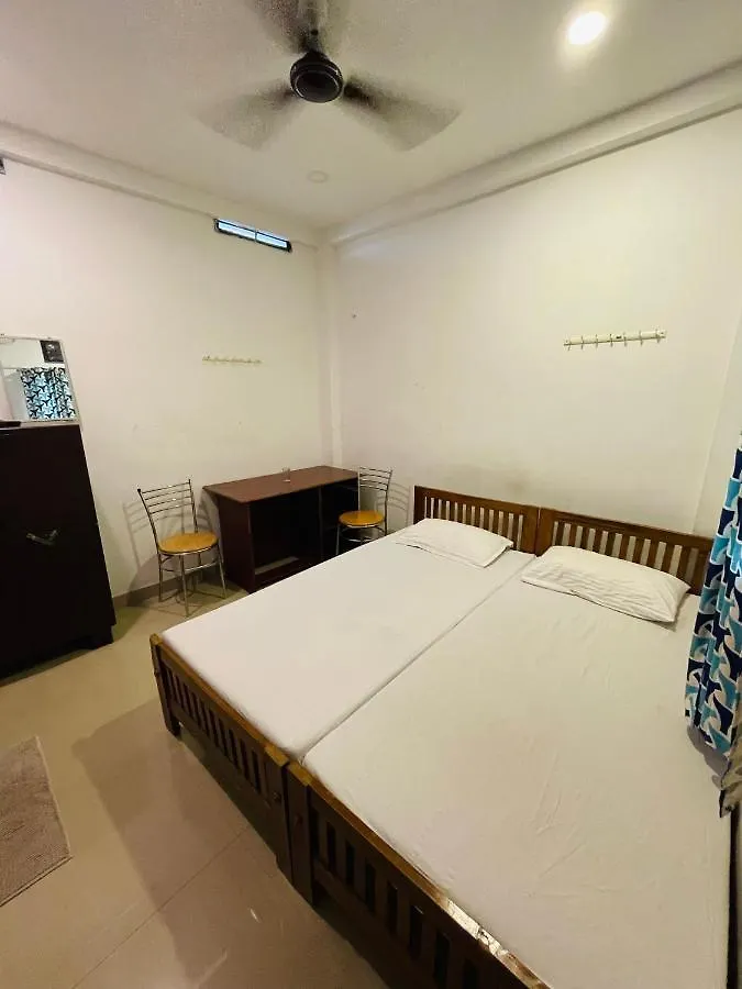 Omar Residency Βίλα Kochi Lodge
