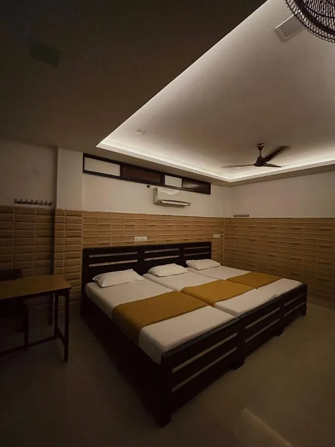 Omar Residency Βίλα Kochi 0*,